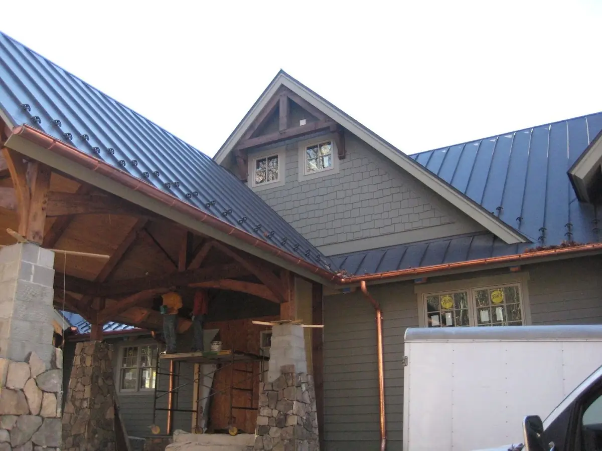 Craftsman Roofing team delivering quality roofing work in Poorman Side